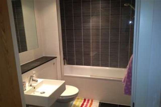  Image of 1 bedroom Flat to rent in Bute Terrace Cardiff CF10 at Cardiff, CF10 2FP