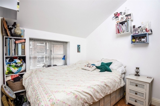  Image of 2 bedroom Detached house to rent in Clifford Gardens London NW10 at Clifford Gardens Kensal Rise Kensal Rise, NW10 5JB