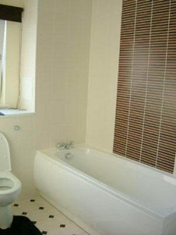  Image of 2 bedroom Flat to rent in Monart Road Perth PH1 at Perth Perthshire Perthshire, PH1 5UQ