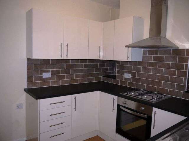  Image of 2 bedroom Terraced house to rent in Moorland Road Tranmere Birkenhead CH42 at Moorland Road  Birkenhead, CH42 5NU