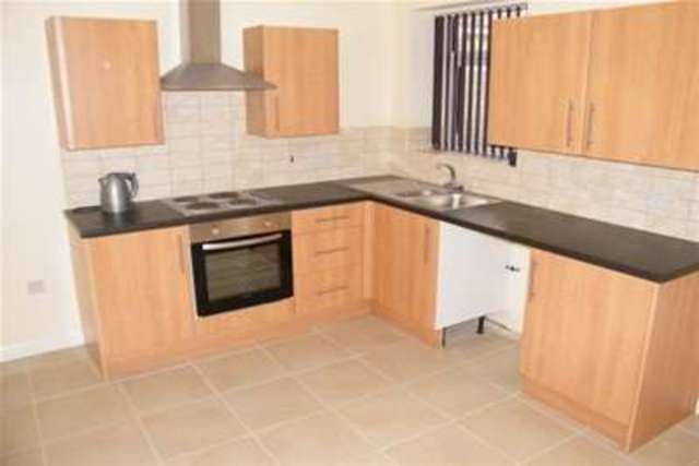  Image of 1 bedroom Flat to rent in Moorland Road Burslem Stoke-on-Trent ST6 at Stoke-on-Trent, ST6 1DY