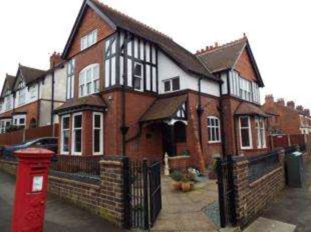  Image of 5 bedroom Detached house for sale in Mount Road Hinckley LE10 at Hinckley Leicestershire Hinckley, LE10 1AE