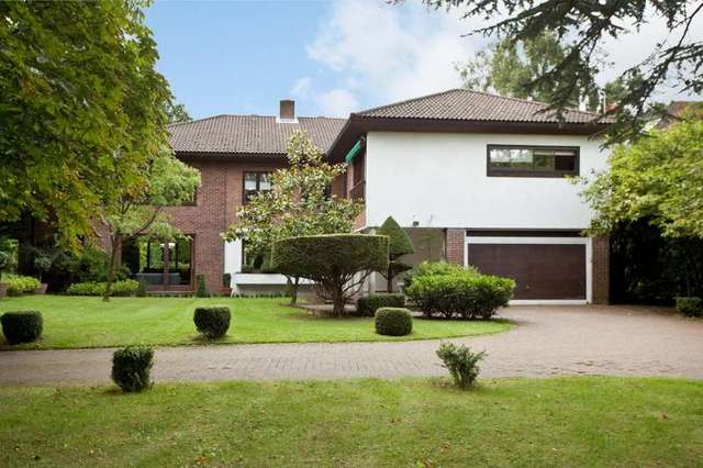  Image of 5 bedroom Detached house for sale in Nan Clarks Lane London NW7 at London  Mill Hill, NW7 4HH