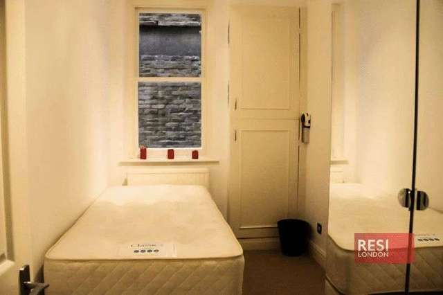  Image of 2 bedroom Flat to rent in Nassau Street London W1W at Nassau Street  London, W1W 7AQ