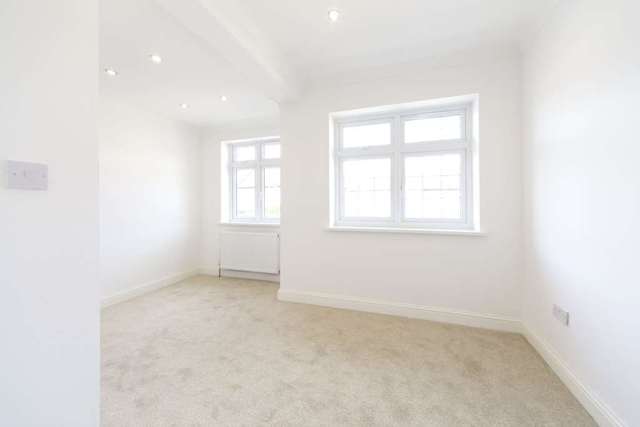  Image of 5 bedroom Detached house for sale in Netley Road Ilford IG2 at Newbury Park IG2 Ilford, IG2 7NT