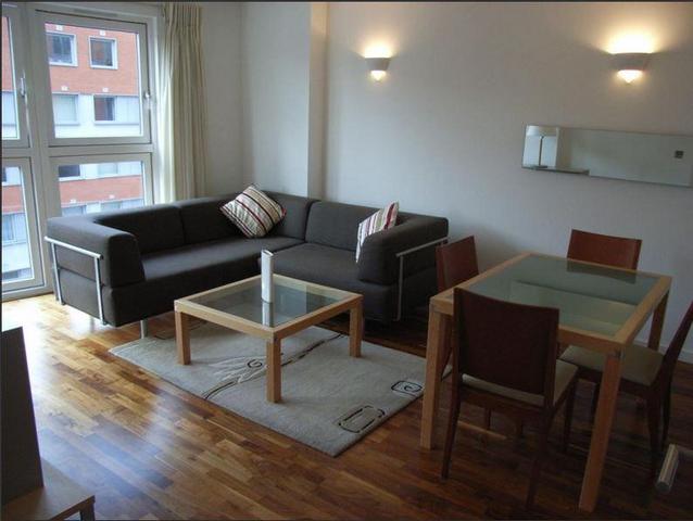  Image of 1 bedroom Flat to rent in Fairmont Avenue London E14 at Docklands  London, E14 9PW