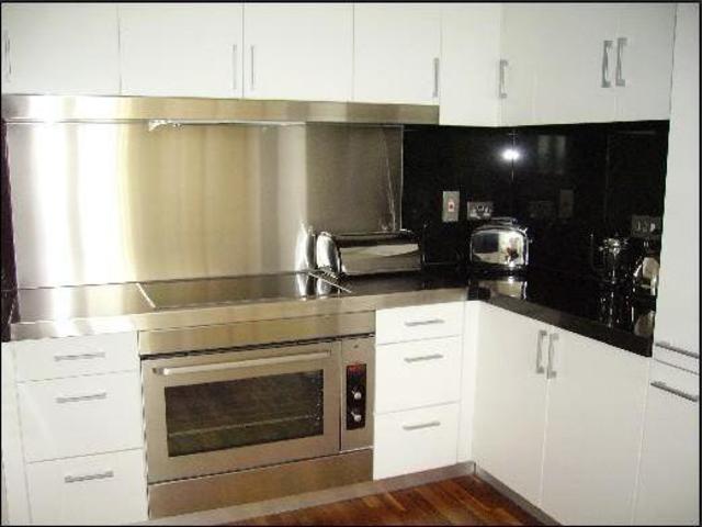  Image of 1 bedroom Flat to rent in Fairmont Avenue London E14 at Docklands  London, E14 9PW