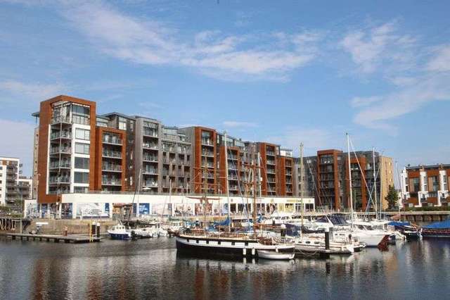  Image of 2 bedroom Flat to rent in Newfoundland Way Portishead Bristol BS20 at Newfoundland Way  PORTISHEAD, BS20 7QH