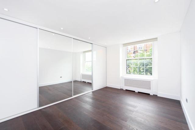  Image of 3 bedroom Flat to rent in Fitzjames Avenue London W14 at North End House  Fitzjames Avenue, W14 0RX