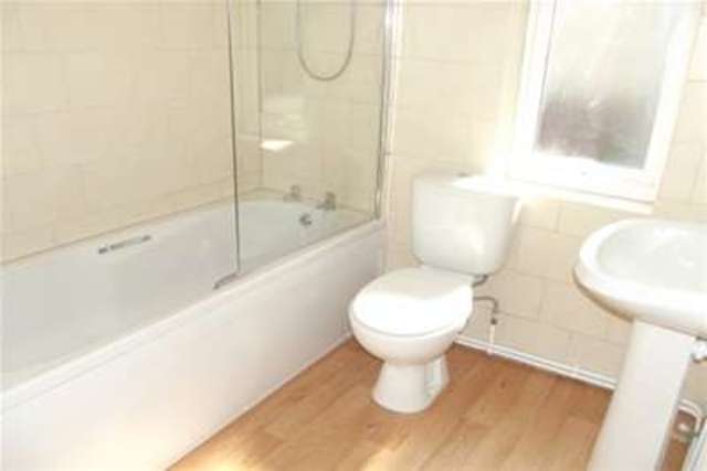  Image of 5 bedroom Property to rent in North Road West Bridgford Nottingham NG2 at Nottingham, NG2 7NG