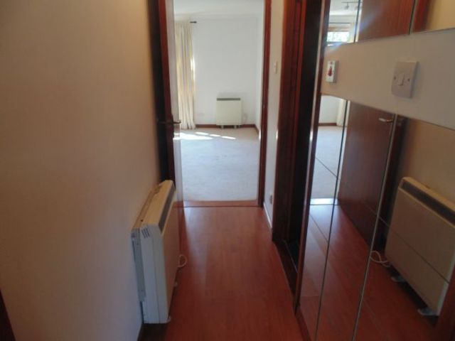  Image of 2 bedroom Flat to rent in North Street Houston Johnstone PA6 at Houston Houston Renfrewshire, PA6 7HF