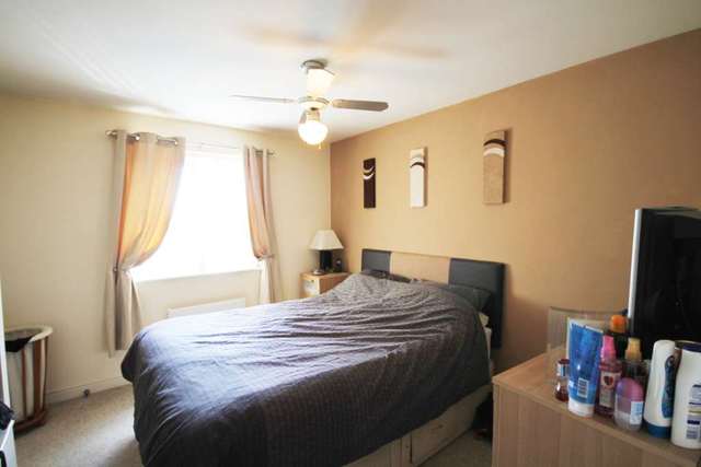  Image of 2 bedroom Mews to rent in North Croft Atherton Manchester M46 at Northcroft  Manchester, M46 0SW