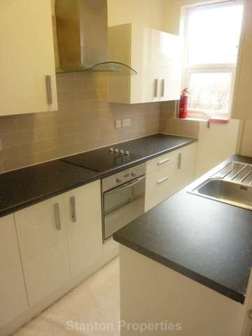  Image of 1 bedroom Apartment to rent in Northen Grove Didsbury Manchester M20 at Northen Grove West Didsbury Manchester, M20 2NN