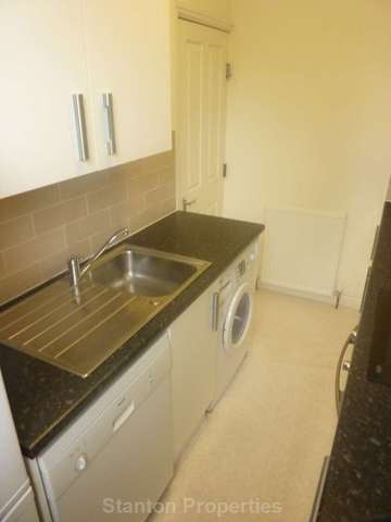  Image of 1 bedroom Apartment to rent in Northen Grove Didsbury Manchester M20 at Northen Grove West Didsbury Manchester, M20 2NN