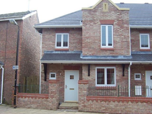  Image of 3 bedroom Terraced house for sale in Oakfield Street Altrincham WA15 at Altrincham Cheshire Altrincham, WA15 8HH