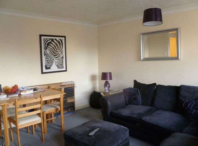  Image of 1 bedroom Flat to rent in Peartree Avenue Southampton SO19 at Peartree Avenue  Southampton, SO19 7BL