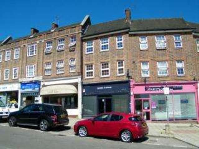  Image of 3 bedroom Maisonette for sale in Onslow Parade Hampden Square London N14 at Hampden Square Southgate Osidge, N14 5JN