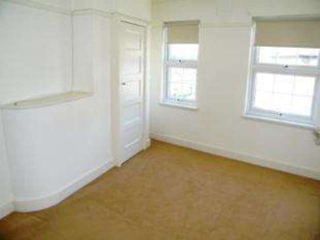  Image of 3 bedroom Maisonette for sale in Onslow Parade Hampden Square London N14 at Hampden Square Southgate Osidge, N14 5JN