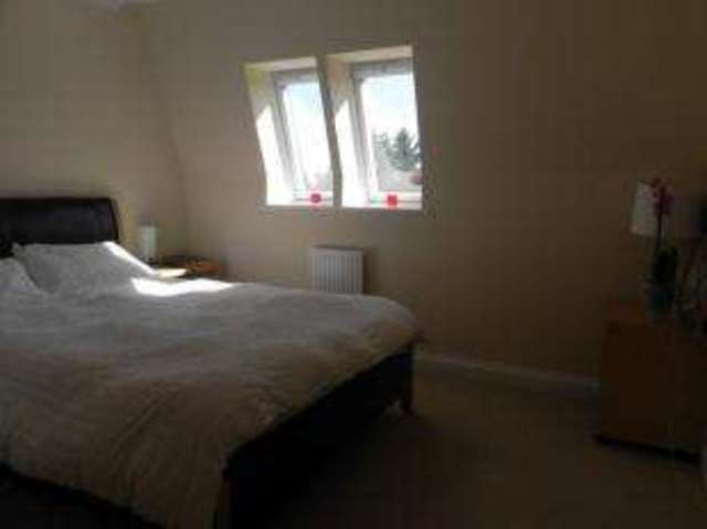  Image of 3 bedroom Flat for sale in Stonegrove Edgware HA8 at Stonegrove Edgware Edgware, HA8 7SX