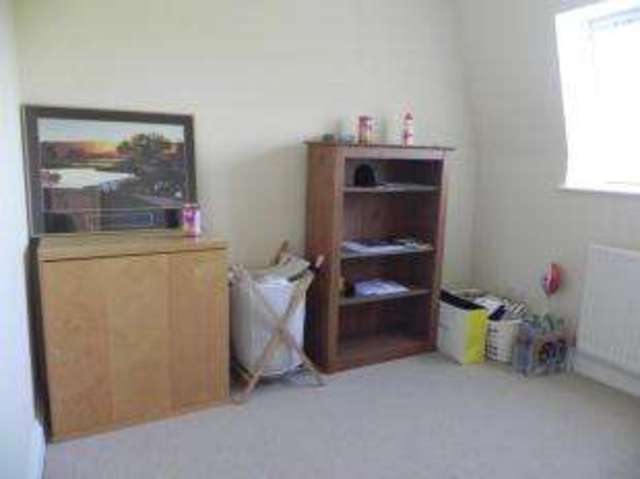  Image of 3 bedroom Flat for sale in Stonegrove Edgware HA8 at Stonegrove Edgware Edgware, HA8 7SX