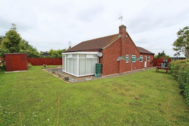  Image of 2 bedroom Detached house for sale in Overgate Road Swayfield Grantham NG33 at Overgate Road Swayfield Grantham, NG33 4LG