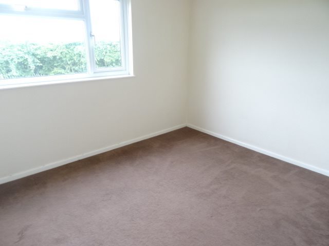  Image of 3 bedroom Bungalow to rent in Dunhampton Dunhampton Stourport-on-Severn DY13 at Dunhampton Stourport-on-Severn Sytchampton, DY13 9SS