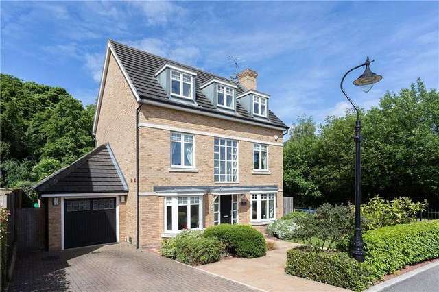 Image of 5 bedroom Detached house for sale in Padelford Lane Stanmore HA7 at Stanmore Middx Stanmore, HA7 4WU