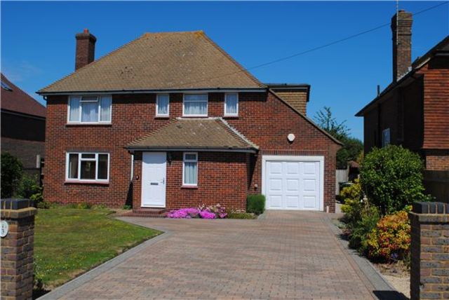  Image of 3 bedroom Detached house for sale in Pages Avenue Bexhill-on-Sea TN39 at East Sussex, TN39 3AP