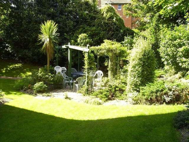  Image of 1 bedroom Retirement Property for sale in Durley Chine Road Westbourne Bournemouth BH2 at 3 Durley Chine Road Westbourne Bournemouth, BH2 5JP