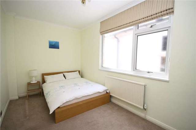  Image of 4 bedroom Detached house for sale in Pangbourne Drive Stanmore HA7 at Stanmore Middlesex Stanmore, HA7 4QT