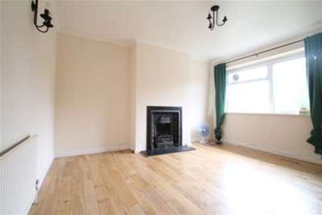  Image of 2 bedroom Flat to rent in Plough Lane Wallington SM6 at Wallington, SM6 8LS