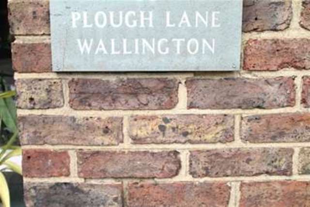  Image of 2 bedroom Flat to rent in Plough Lane Wallington SM6 at Wallington, SM6 8LS
