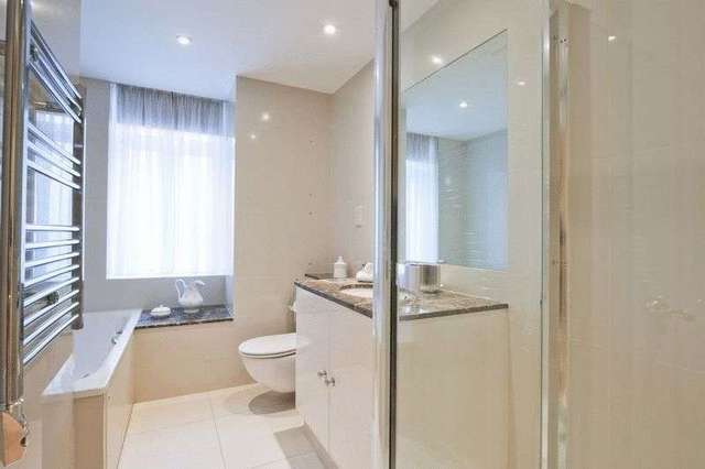  Image of 1 bedroom Flat to rent in Park Lane London W1K at Park Lane  London, W1K 7TN