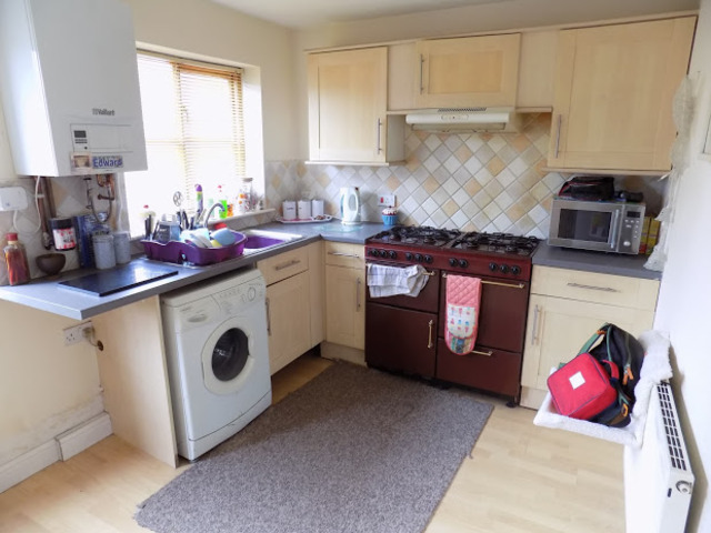  Image of 2 bedroom End of Terrace to rent in Park Road Halesowen B63 at Park Road  HALESOWEN, B63 2NR