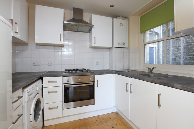  Image of 2 bedroom Apartment for sale in Peckham Rye London SE22 at Peckham Rye East Dulwich East Dulwich, SE22 0LU
