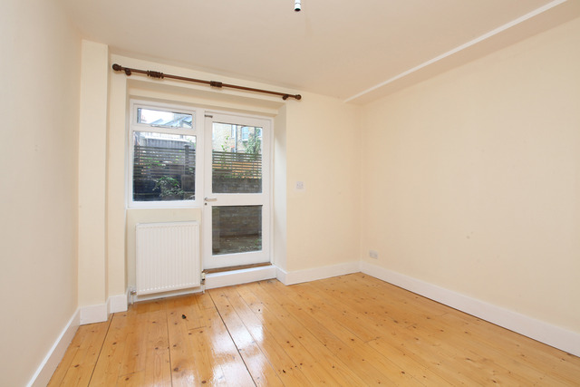  Image of 2 bedroom Apartment for sale in Peckham Rye London SE22 at Peckham Rye East Dulwich East Dulwich, SE22 0LU