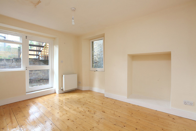  Image of 2 bedroom Apartment for sale in Peckham Rye London SE22 at Peckham Rye East Dulwich East Dulwich, SE22 0LU