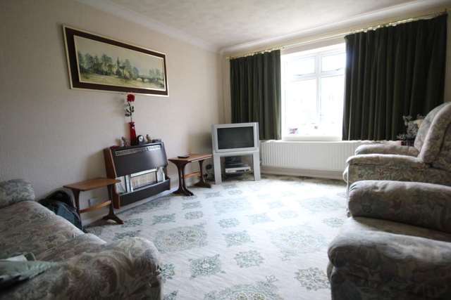  Image of 4 bedroom Detached house for sale in Penrith Way Aylesbury HP21 at Penrith Way  Aylesbury, HP21 7JZ