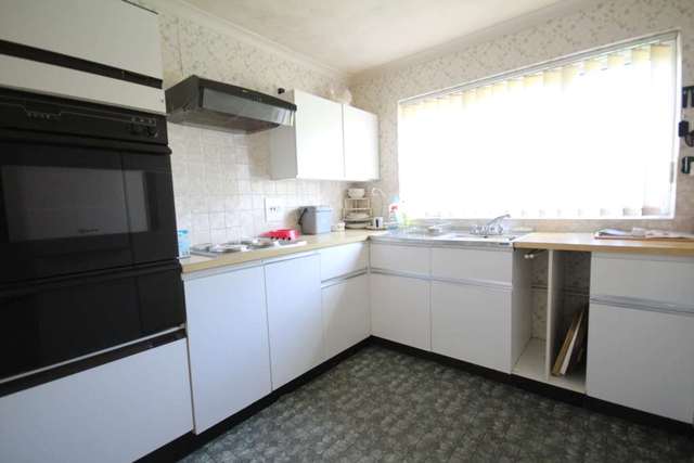  Image of 4 bedroom Detached house for sale in Penrith Way Aylesbury HP21 at Penrith Way  Aylesbury, HP21 7JZ