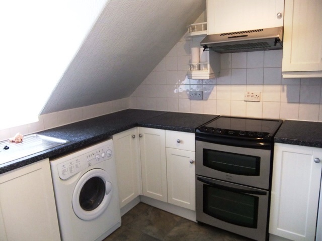  Image of 2 bedroom Flat to rent in Pettycur Road Kinghorn Burntisland KY3 at Kinghorn Fife Fife, KY3 9RL