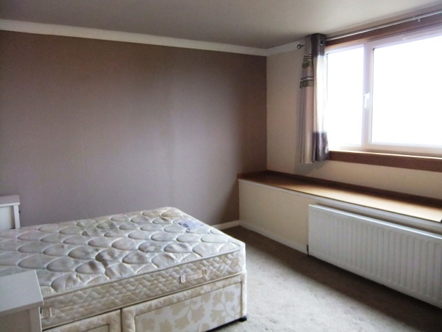  Image of 2 bedroom Flat to rent in Pettycur Road Kinghorn Burntisland KY3 at Kinghorn Fife Fife, KY3 9RL