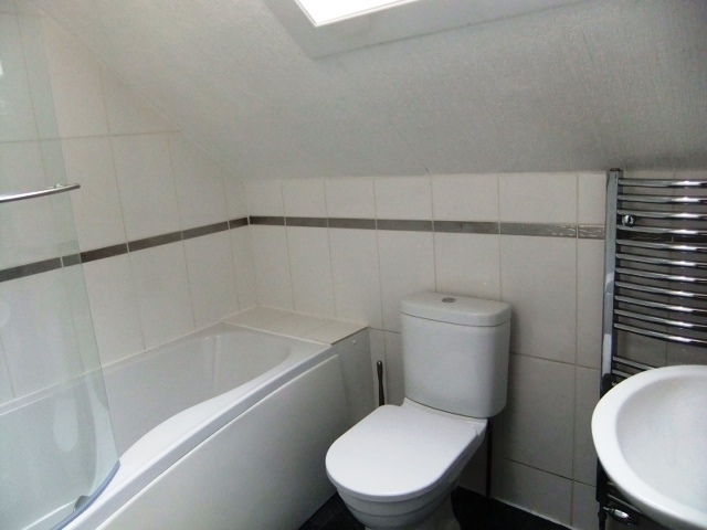  Image of 2 bedroom Flat to rent in Pettycur Road Kinghorn Burntisland KY3 at Kinghorn Fife Fife, KY3 9RL