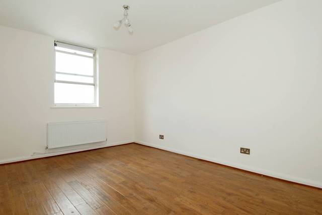  Image of 2 bedroom Flat to rent in Cheyne Walk London SW3 at Pier House  31 Cheyne Walk, SW3 5HN