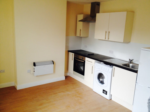  Image of 1 bedroom Apartment to rent in Piercefield Place Cardiff CF24 at Piercefield Place  Cardiff, CF24 0LD