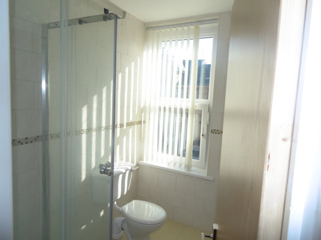  Image of 1 bedroom Apartment to rent in Piercefield Place Cardiff CF24 at Piercefield Place  Cardiff, CF24 0LD