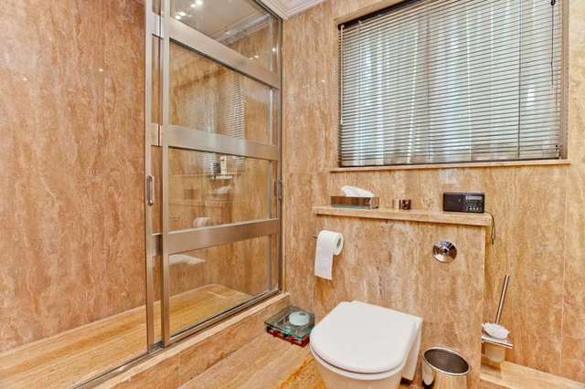  Image of 6 bedroom Detached house for sale in Pipers Green Lane Edgware HA8 at Edgware Middlesex Edgware, HA8 8DG