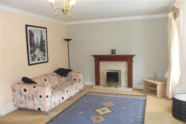  Image of 2 bedroom Flat to rent in Port Street Stirling FK8 at Stirling Town Stirling Stirling, FK8 2ER