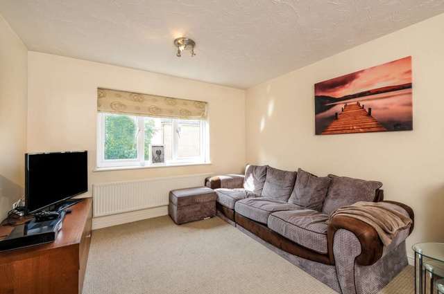  Image of 2 bedroom Apartment for sale in Presland Way Irthlingborough Wellingborough NN9 at Prestland Way Irthlingborough Wellingborough, NN9 5UL