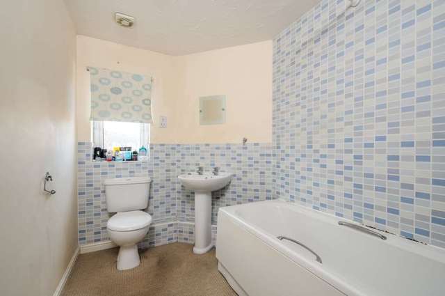  Image of 2 bedroom Apartment for sale in Presland Way Irthlingborough Wellingborough NN9 at Prestland Way Irthlingborough Wellingborough, NN9 5UL