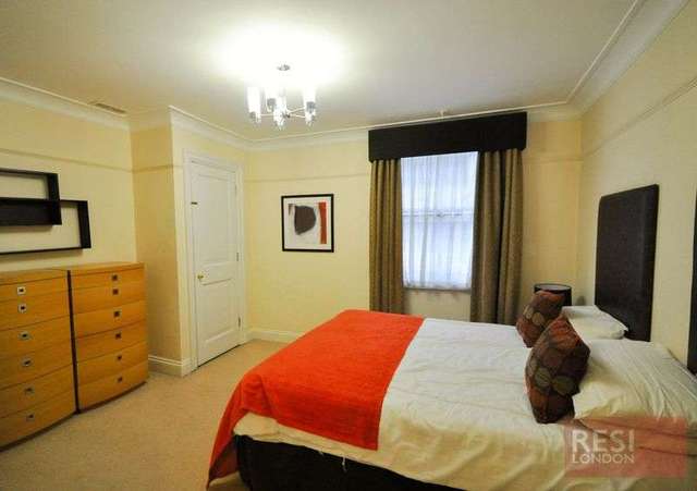 Image of 3 bedroom Flat to rent in Prince of Wales Terrace London W8 at Prince of Wales Terrace  London, W8 5PE